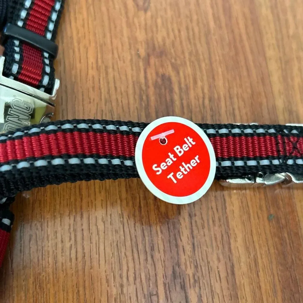 NWT Kong on the go adjustable harness with seatbelt tether extra small red black